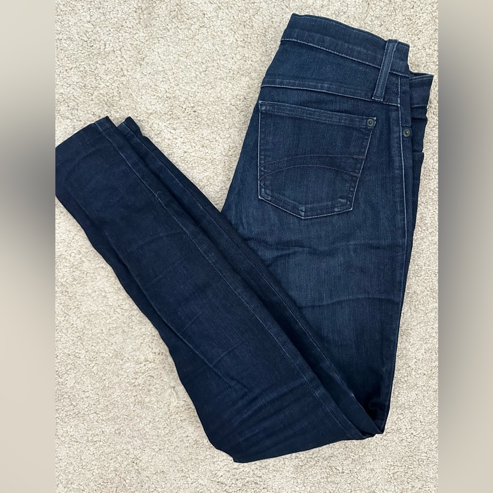 Yoga brand jeans size 25 skinny